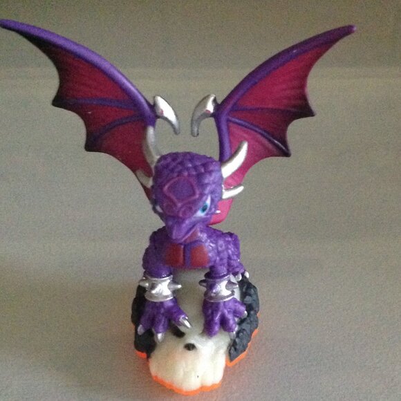Skylander Action Figure Magic Element Dragon "Spyro Eon's Elite" - Picture 1 of 4